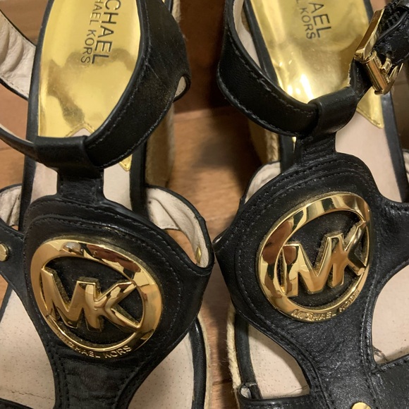 MK Sandals for women - Picture 2 of 5